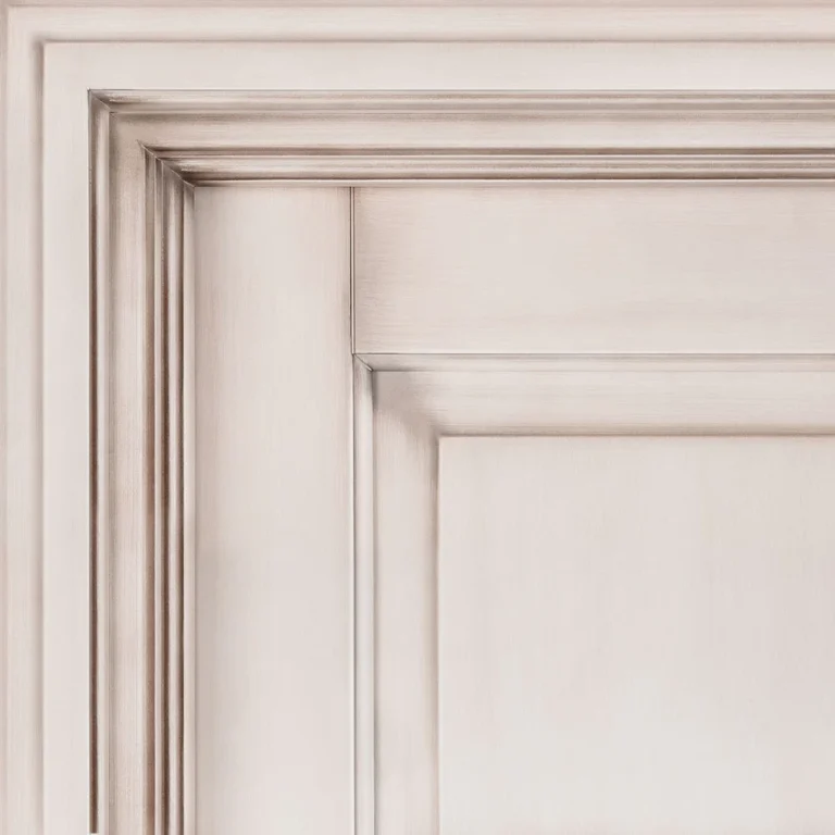 Antique Lacquered White Alder